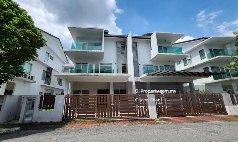 Rumah Berkembar untuk Dijual di Taman Puncak Saujana, Kajang oleh Gibson Choo - iProperty.com.my