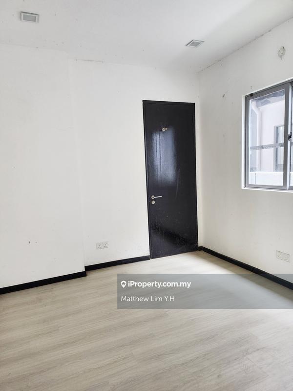 Semi-Detached House for Sale in Kota Kemuning, Shah Alam by Matthew Lim Y.H - iProperty.com.my