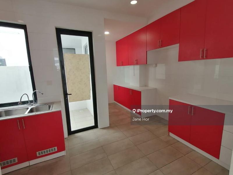 3-storey Terraced House for Sale in 16 Sierra, Puchong by Jane Hor - iProperty.com.my