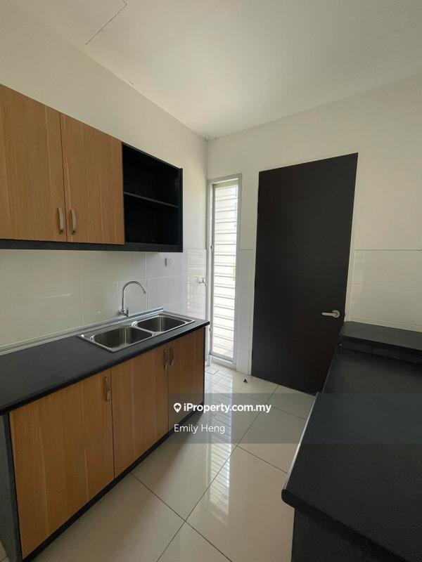 3-storey Terraced House for Sale in Telok Panglima Garang, Selangor by Emily Heng - iProperty.com.my