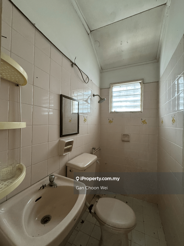 1.5-storey Terraced House for Sale in Usj 2, Subang Jaya by Gan Choon Wei - iProperty.com.my