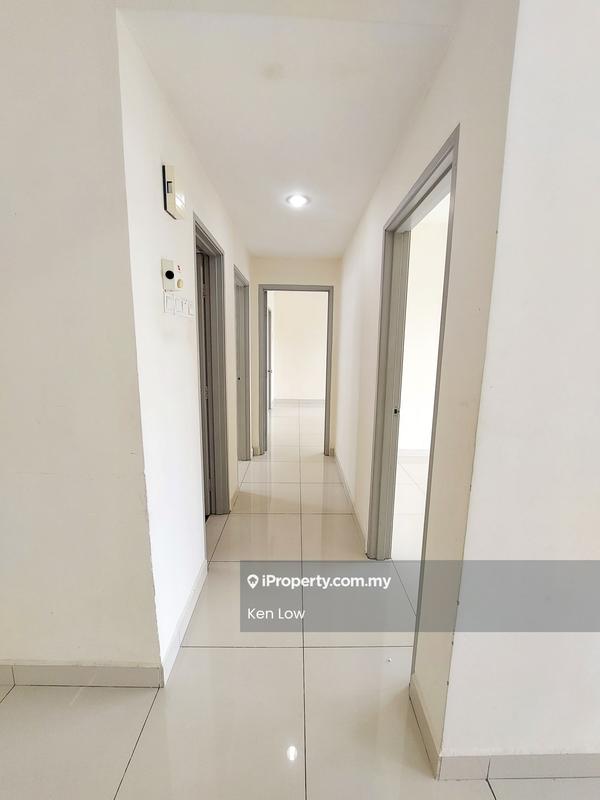 Condominium for Rent in Tiara ParkHomes by Ken Low - Corridor - iProperty.com.my