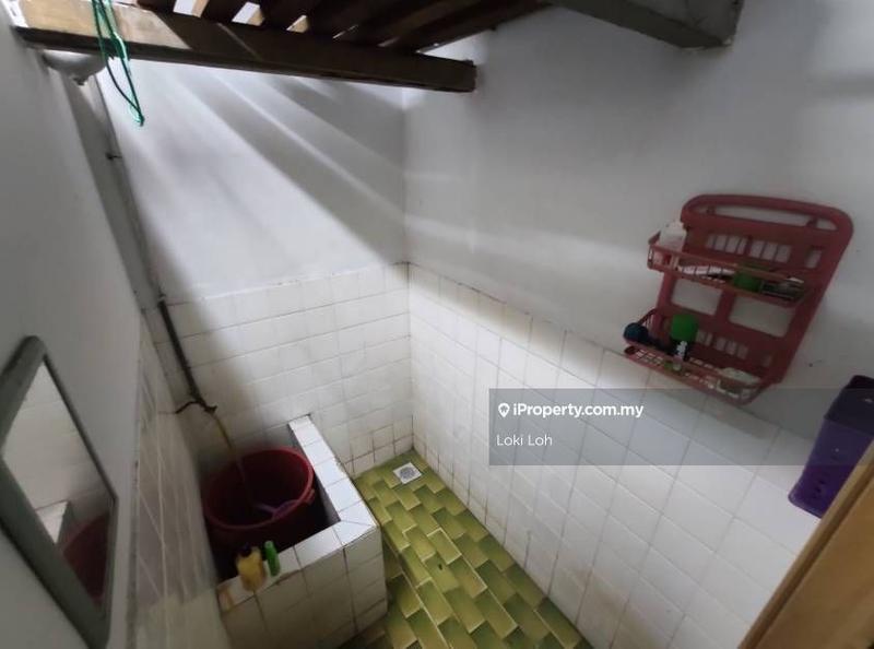 Townhouse for Sale in 20x80 Taman Bamboo Townhouse Sri kuching, Jalan Ipoh by Loki Loh - iProperty.com.my