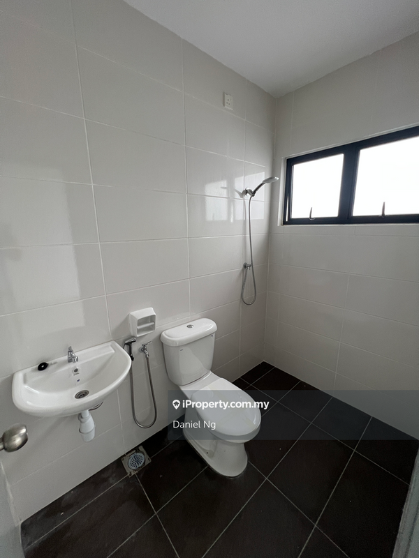 Rumah Bandar untuk Dijual di 28 Residence, Taman Orkid, Salak Tinggi, Sepang, S, Sepang oleh Daniel Ng - iProperty.com.my