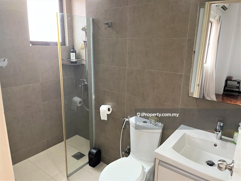 For Sale - Villa Flora