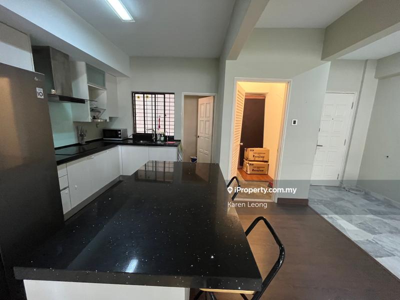 For Sale - Villa Flora