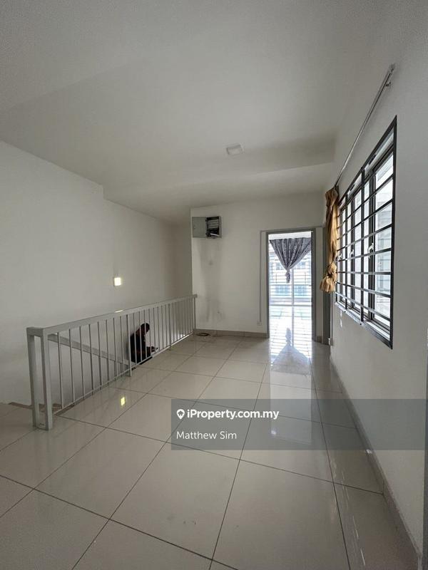 Rumah Bandar untuk Dijual di Bandar Saujana Putra, Jenjarom oleh Matthew Sim - iProperty.com.my