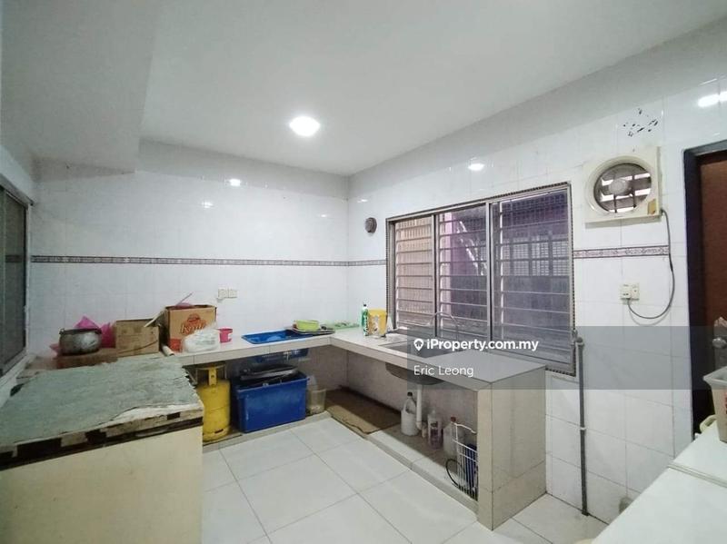 Rumah Berangkai 2 Tingkat untuk Dijual di Taman Puchong Intan, Puchong oleh Eric Leong - iProperty.com.my