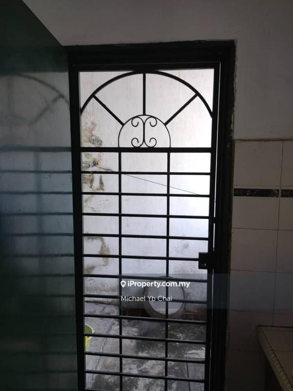 2-storey Terraced House for Sale in Taman Bukit Serdang, Seri Kembangan by Michael Yb Chai - iProperty.com.my