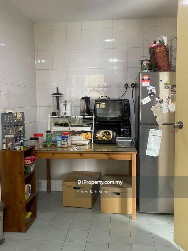 Condominium for Sale in Pantai Panorama Condominiums by Chen Kah Seng - iProperty.com.my