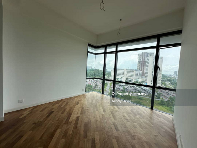 For Sale - Grand Medini
