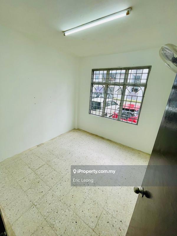 For Sale - Kiambang Apartment