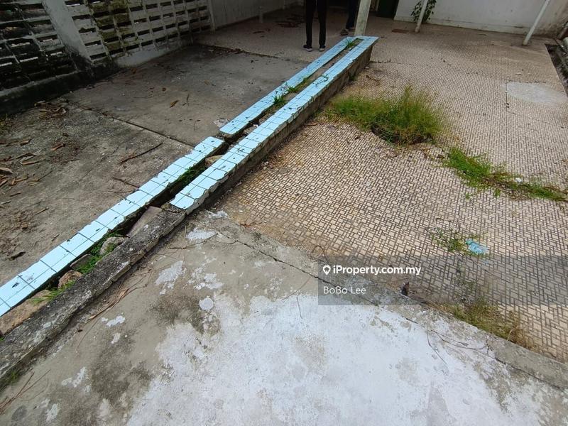 Rumah Berangkai 2 Tingkat untuk Dijual di Taman Overseas Union (Taman Oug), Jalan Klang Lama (Old Klang Road) oleh BoBo Lee - iProperty.com.my