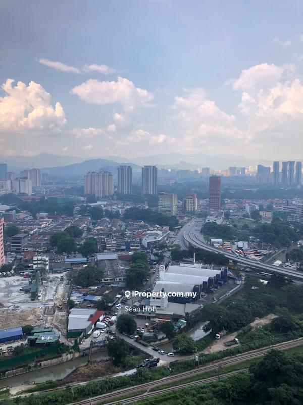 Kondominium untuk Dijual di Sri Putramas III / Royal Regent oleh Sean Hoh - iProperty.com.my