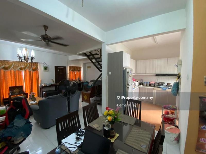 Rumah Berangkai 2 Tingkat untuk Dijual di Saujana Puchong, Puchong oleh Bernard Tay - iProperty.com.my