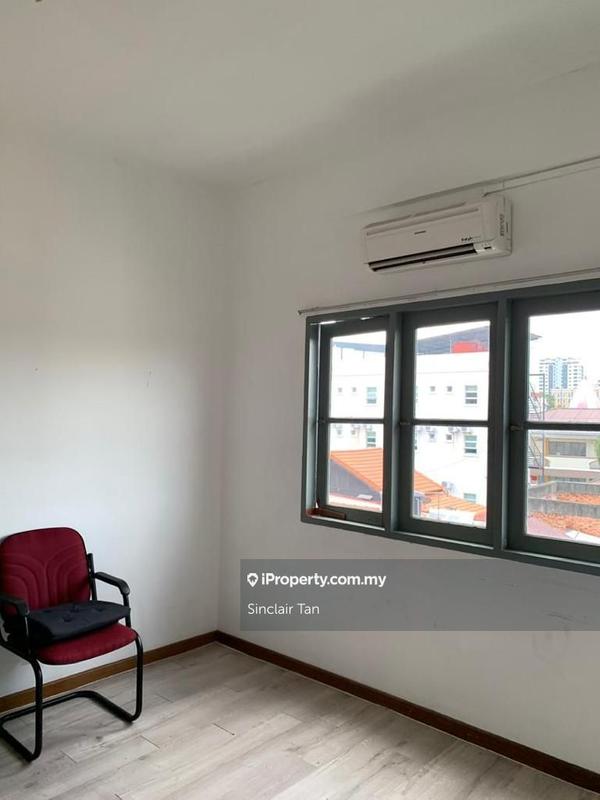 Rumah Pangsa untuk Dijual di Pasir Permai oleh Geoffery Wee - iProperty.com.my