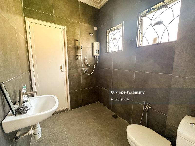 2-storey Terraced House for Sale in Taman Kelana Idaman, Ara Damansara by Haziq Shuib - iProperty.com.my