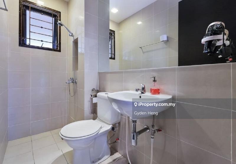 Rumah Teres 2-Tingkat untuk Dijual di Leisure Farm, Gelang Patah oleh Gyden Heng - iProperty.com.my