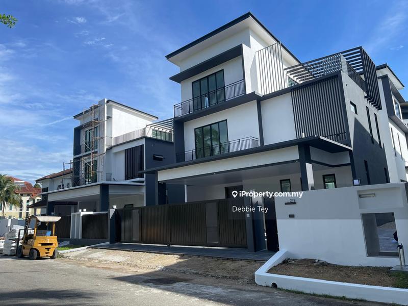 Banglo untuk Dijual di Taman Equine, Seri Kembangan oleh Debbie Tey - iProperty.com.my