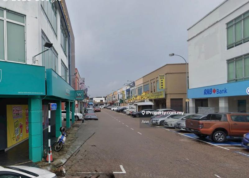 For Sale - Nusa Bestari ( Intermediate Lot ) Double Storey Shoplot