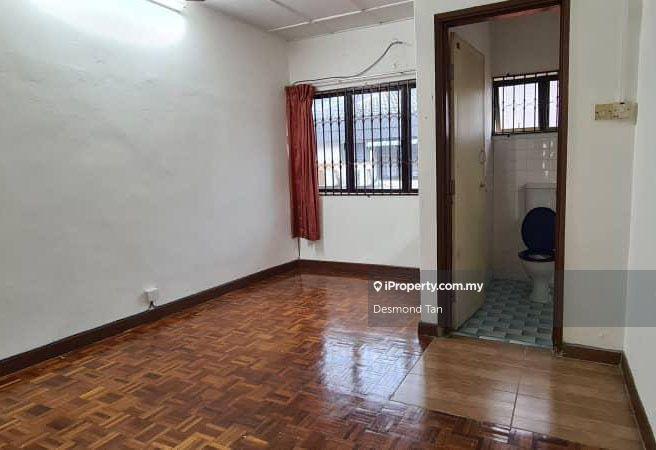 Rumah Teres 2-Tingkat untuk Dijual di Taman Mayang, Petaling Jaya oleh Desmond Tan - iProperty.com.my