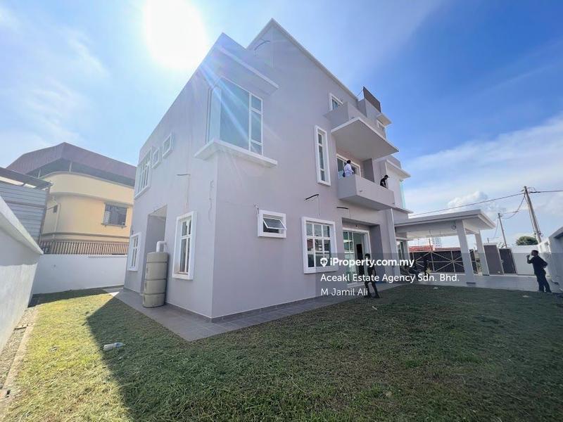 Bungalow House untuk Dijual di Batu Pahat, Batu Pahat oleh M Jamil Ali - iProperty.com.my