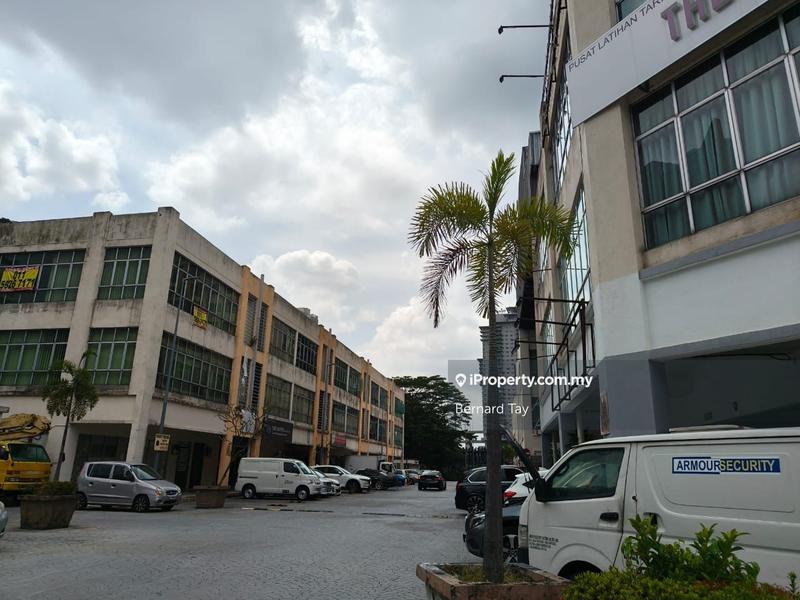 Shop / Office untuk Dijual di Taman Connaught, Cheras oleh Bernard Tay - iProperty.com.my