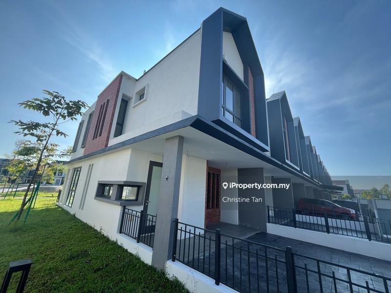 Rumah Teres 2-Tingkat untuk Dijual di Elmina, Shah Alam oleh Christine Tan - iProperty.com.my