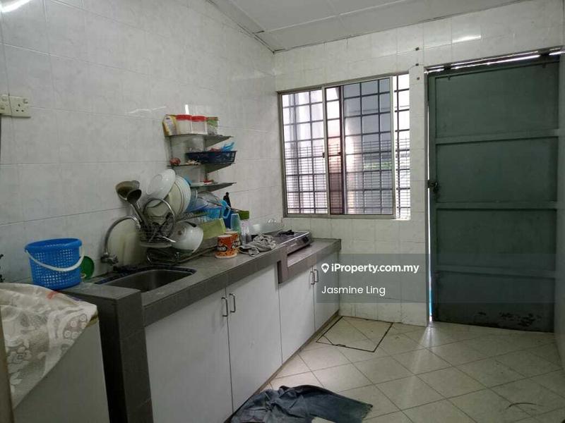 1.5-storey Terraced House for Sale in Bk2, Bandar Kinrara, Bandar Kinrara by Jasmine Ling - Kitchen - iProperty.com.my
