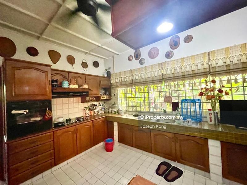 Bungalow House for Sale in jalan athinahapan, Taman Tun Dr Ismail by Joseph Kong - iProperty.com.my