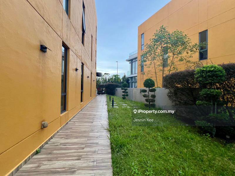 3-storey Terraced House for Sale in Lake Fields, Sungai Besi by Jesnin Kee - iProperty.com.my