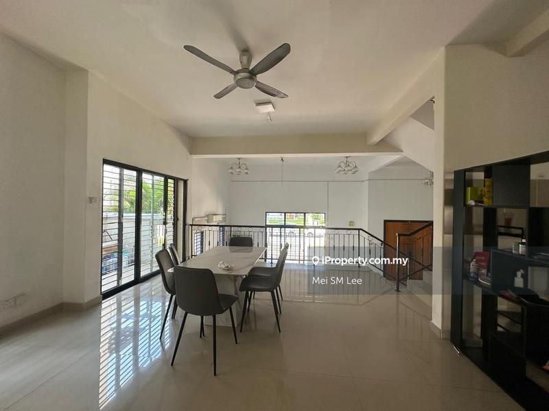Rumah Berkembar untuk Dijual di Taman Bukit Prima, Cheras oleh Mei SM Lee - The Peak, Taman Bukit Prima, Cheras Living Room - iProperty.com.my
