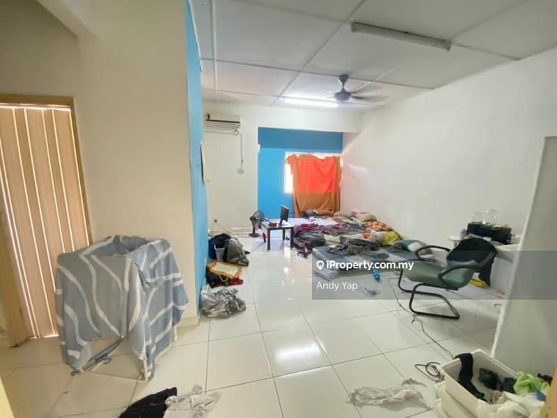 Rumah Teres 2.5-Tingkat untuk Dijual di Bandar Country Homes, Rawang oleh Andy Yap - iProperty.com.my