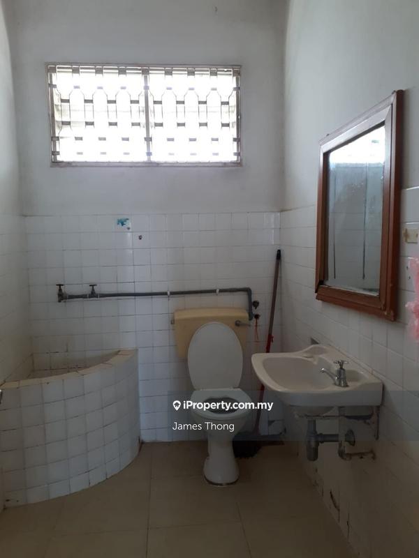 Rumah Berkembar untuk Dijual di Taman Yarl, Jalan Klang Lama (Old Klang Road) oleh James Thong - iProperty.com.my
