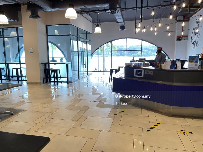 Pejabat untuk Disewa di Serdang, Seri Kembangan oleh Bill Lee - food avenue facing lake - iProperty.com.my