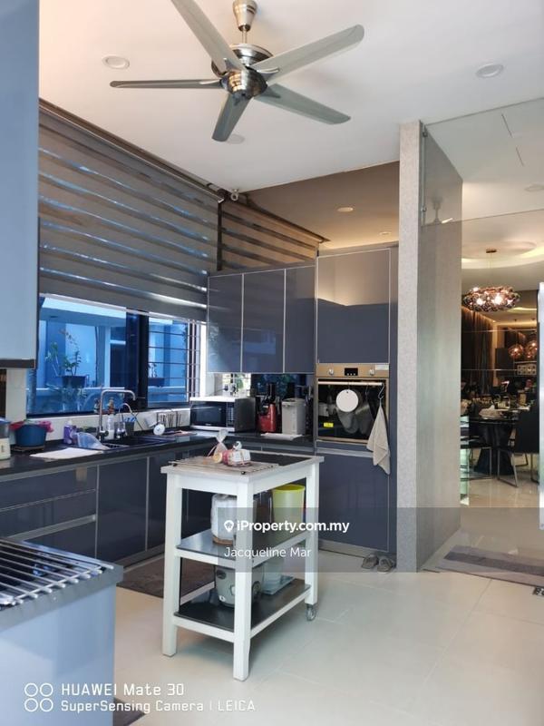 Rumah Berkembar untuk Dijual di Serdang, Seri Kembangan oleh Jacqueline Mar - iProperty.com.my