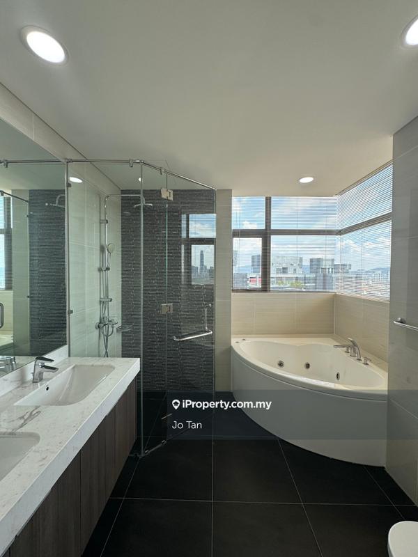 For Sale - D'Rapport