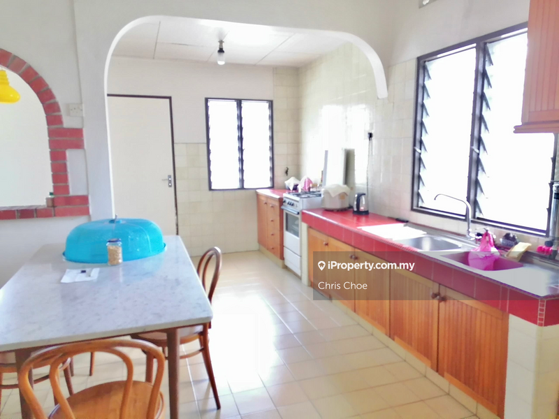Bungalow House untuk Dijual di Seksyen 17, Petaling Jaya oleh Chris Choe - iProperty.com.my