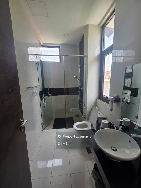 Bungalow House for Sale in Sunway South Quay, Sunway by Sally Lee - iProperty.com.my