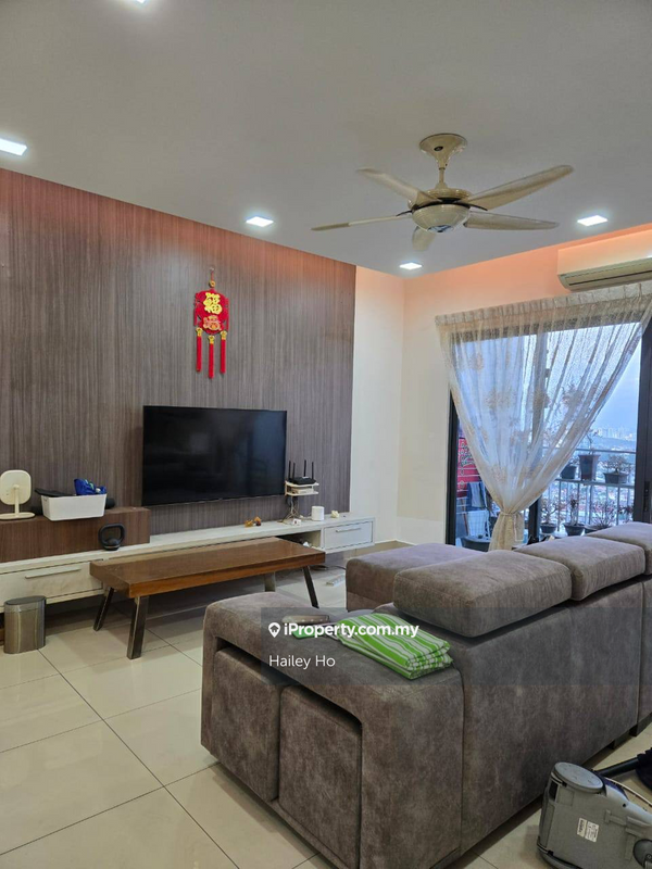 For Rent - Altitude 236