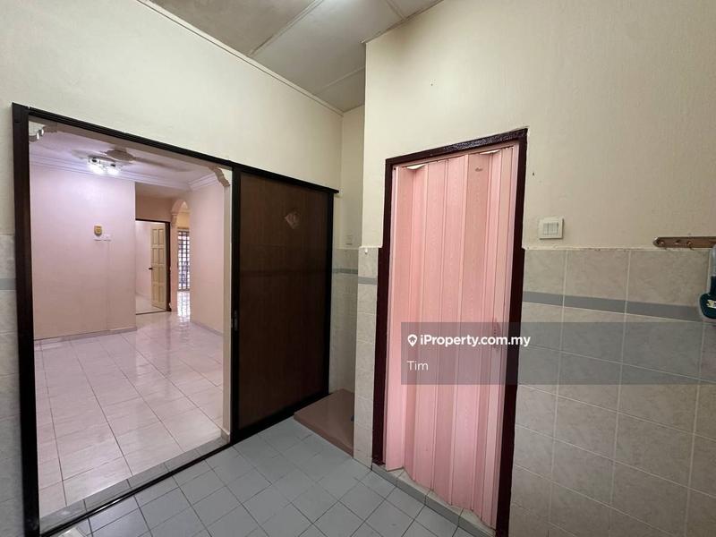 Rumah Berangkai 1 Tingkat untuk Dijual di bd77z, Batu Berendam oleh Tim - iProperty.com.my