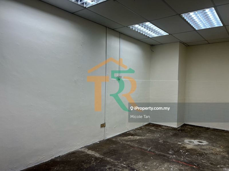 Shop for Rent in Bandar Muar, Muar by Micole Tan - iProperty.com.my