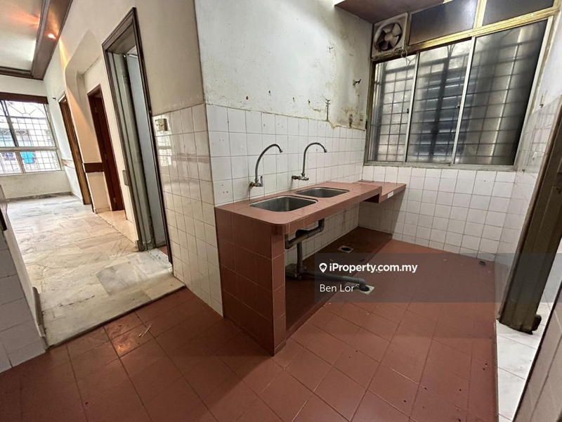Flat for Sale in Pusat Bandar Puchong by Ben Lor - iProperty.com.my