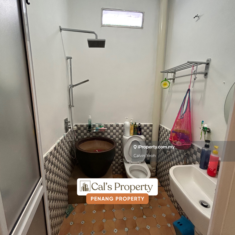3.5-storey Terraced House for Sale in 4oeeu, Ayer Itam by Calvin Yeoh - iProperty.com.my
