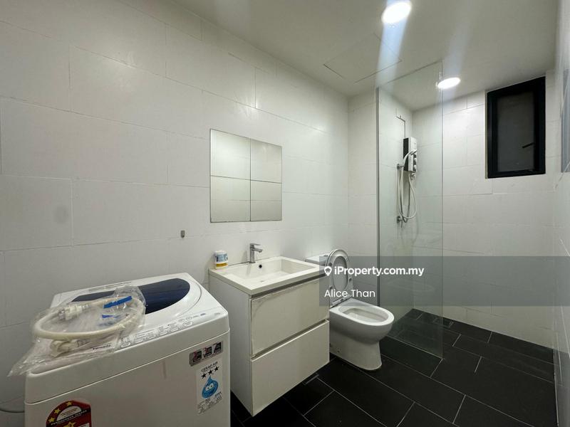 Service Residence for Rent in SqWhere Service Apartments by Alice Than - Bathroom - iProperty.com.my