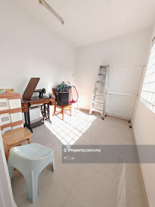 Bungalow House for Sale in Rasah Kemayan, Seremban 2 by KC Lai - iProperty.com.my