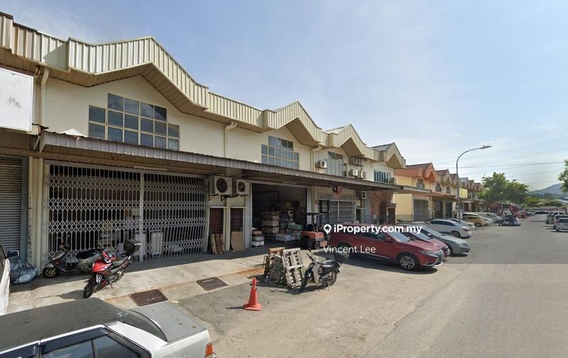 For Sale - End Lot 1.5sty Link Factory for Sale at Desa Tun Razak, Cheras