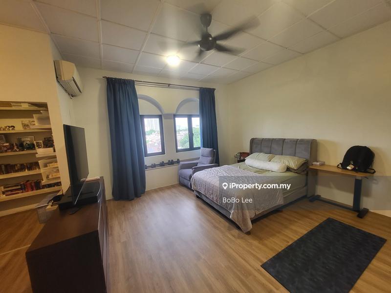 Rumah Berangkai 3 Tingkat untuk Dijual di Taman Salak Selatan, Salak South oleh BoBo Lee - iProperty.com.my