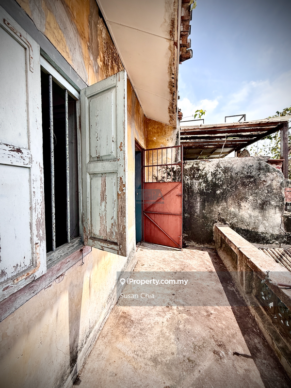 Shop-Office for Sale in Toh Aka Lane, George Town by Susan Chia - iProperty.com.my