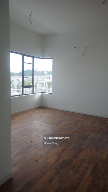 Rumah Berkembar untuk Dijual di Saujana Palma, Kajang oleh Bryan Wong - iProperty.com.my